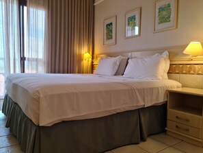 Studio, Partial Sea View (135) | Premium bedding, minibar, in-room safe, individually decorated - JURERÊ BEACH VILLAGE STUDIOS TEMPORADA (Florianópolis)