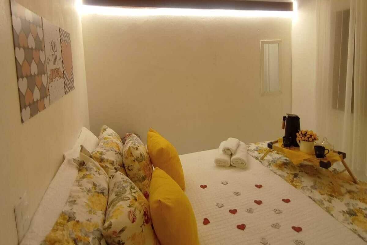 Chalet Romantique | 1 chambre, Wi-Fi gratuit, draps fournis
