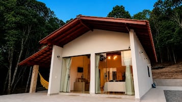 Luxury Cabin, Jetted Tub | 1 bedroom, free WiFi, bed sheets
