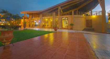 Raybow International Hotel