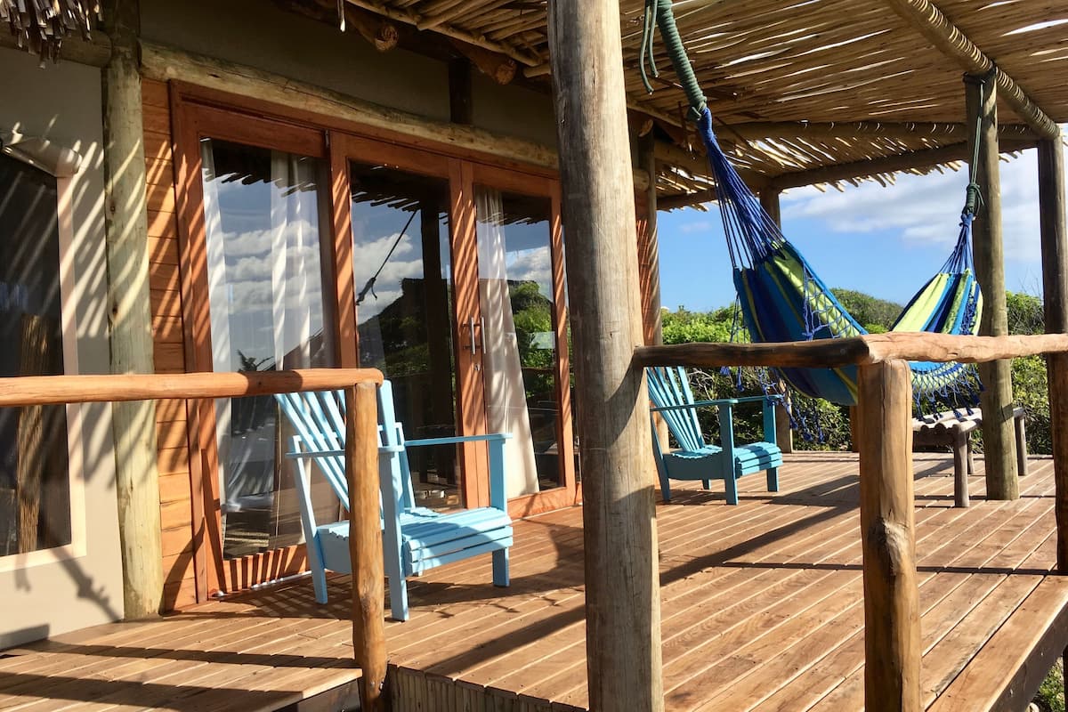 Deluxe Double or Twin Room, Sea View | Individually decorated, bed sheets