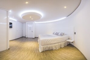 Suite Principal | In-room safe, desk, free cots/infant beds, rollaway beds - Santo Bambu Hotel Campestre (Pereira)