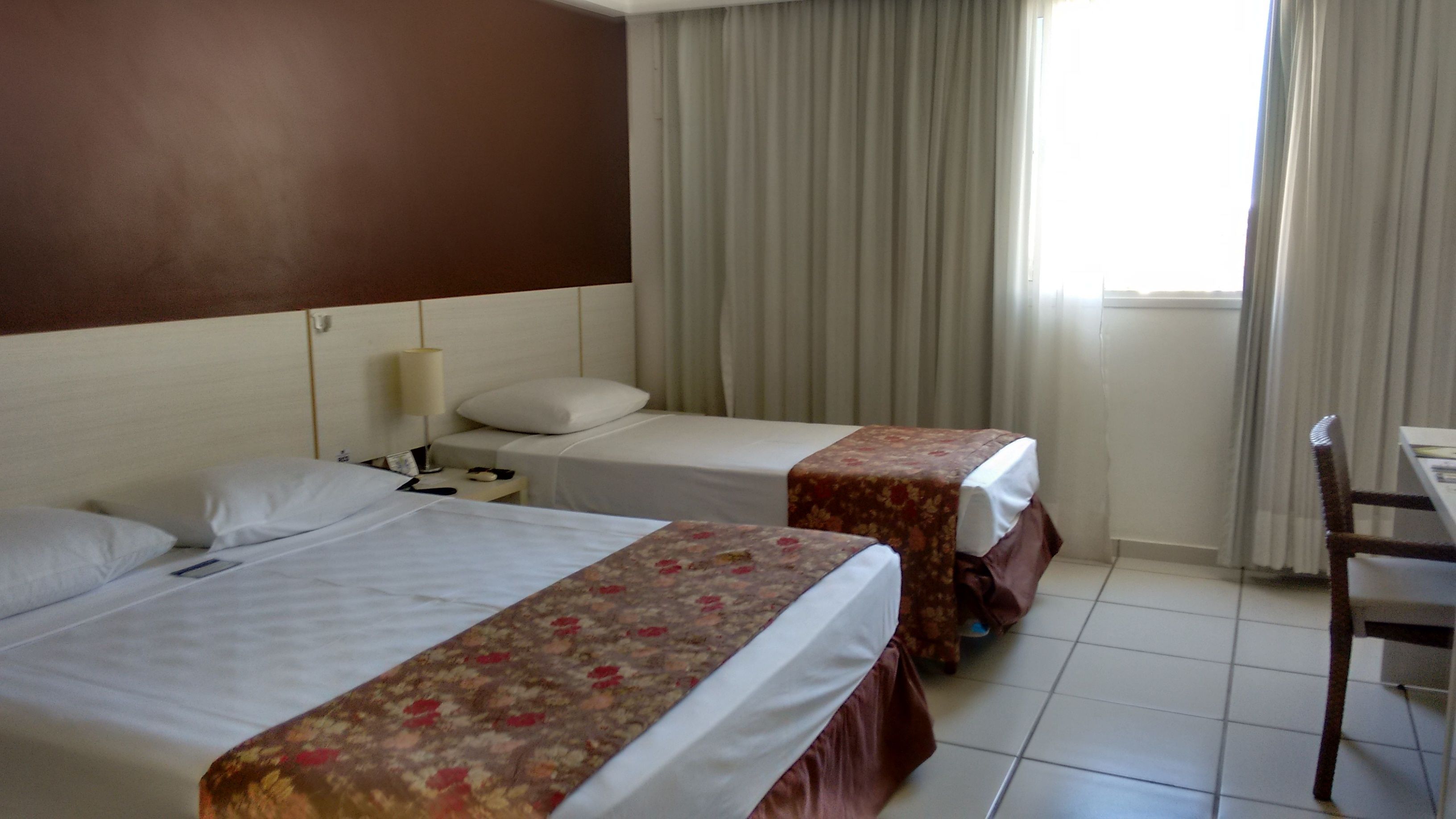 suite (803) | premium bedding, minibar, in-room safe, desk