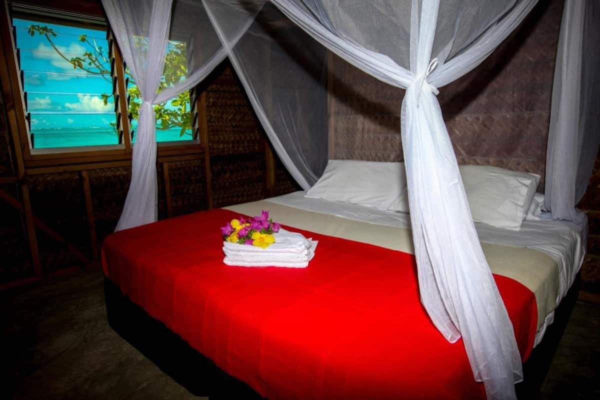 Family Fale | In-room safe, cribs (free), rollaway beds (surcharge), WiFi (free)