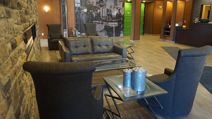 Cobblestone Hotel & Suites – Chippewa Falls