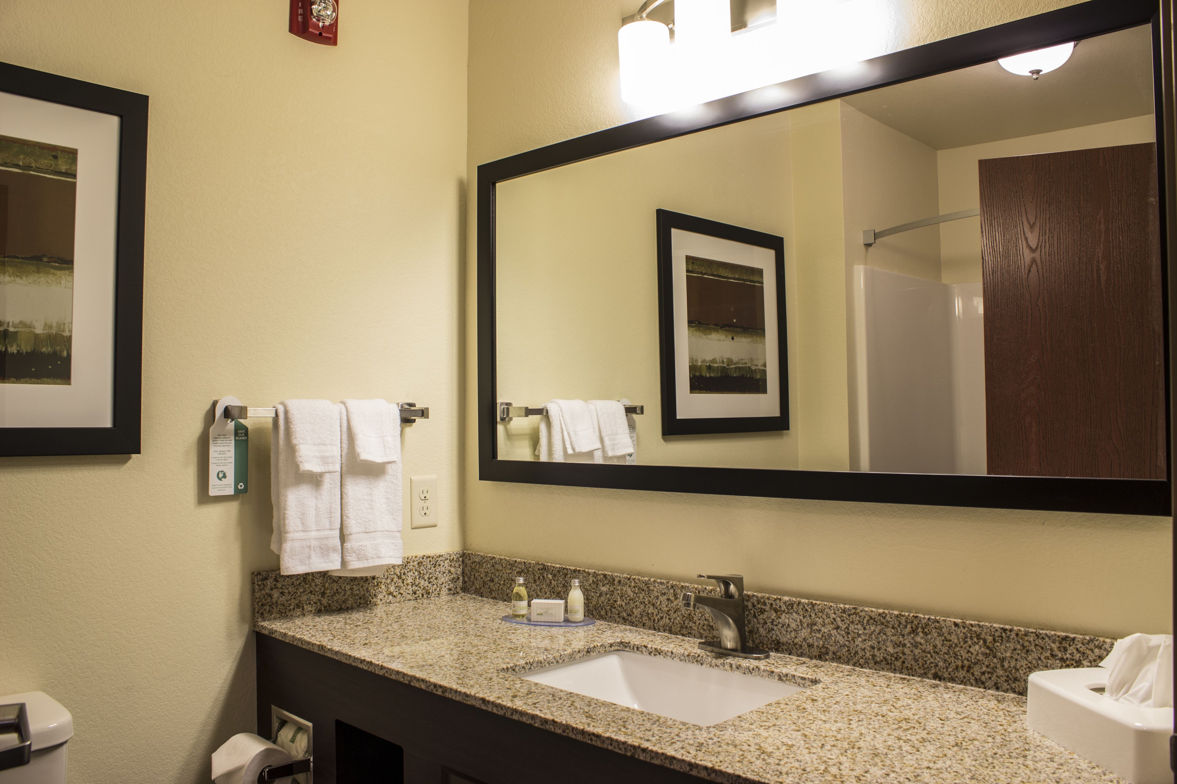 suite, multiple beds, non smoking (extended stay king) | bathroom | combined shower/bathtub, free toiletries, hair dryer, towels
