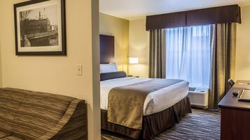 Premium bedding, pillowtop beds, in-room safe, desk