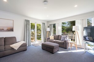 Park House, 4 Bedrooms  (2 Queen and 5 Single) | Individually decorated, individually furnished, free cribs/infant beds