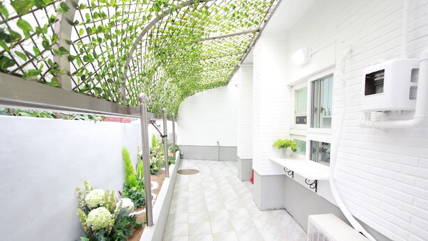 Balcony - Seocho Guesthouse K - Hostel (Seoul)