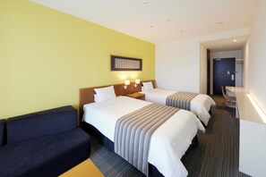 Superior Room, Non Smoking | In-room safe, desk, free WiFi, bed sheets