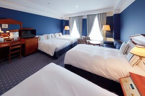 Rom – deluxe, ikke-røyk (Designer, Fourth) | Safe på rommet, skrivebord, barnesenger (inkludert) og wi-fi (inkludert)