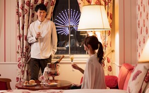 In-room safe, desk, free cribs/infant beds, free WiFi