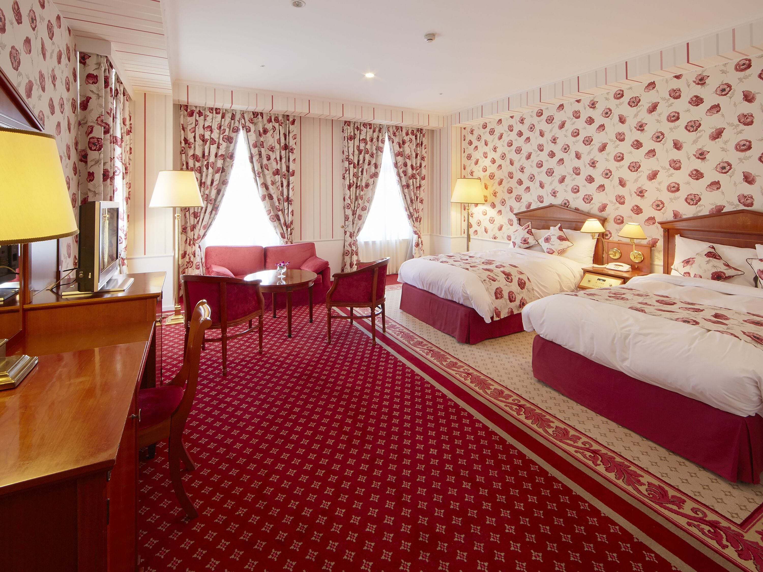 1 bedroom, in-room safe, desk, free cots/infant beds