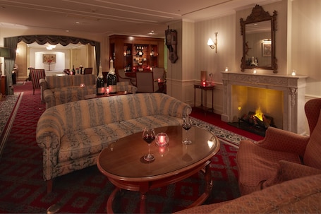 Bar (on property). Hotel Amsterdam Huis Ten Bosch