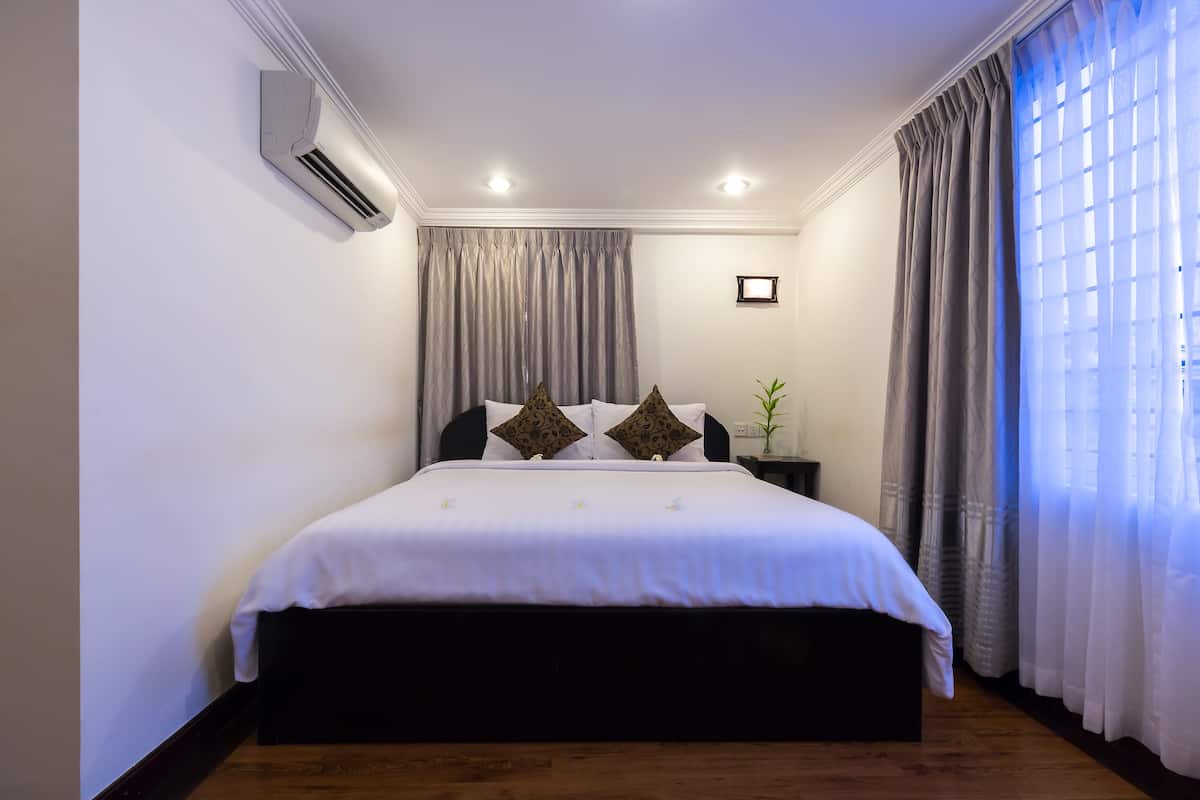 Superior Double Room | Minibar, in-room safe, desk, soundproofing