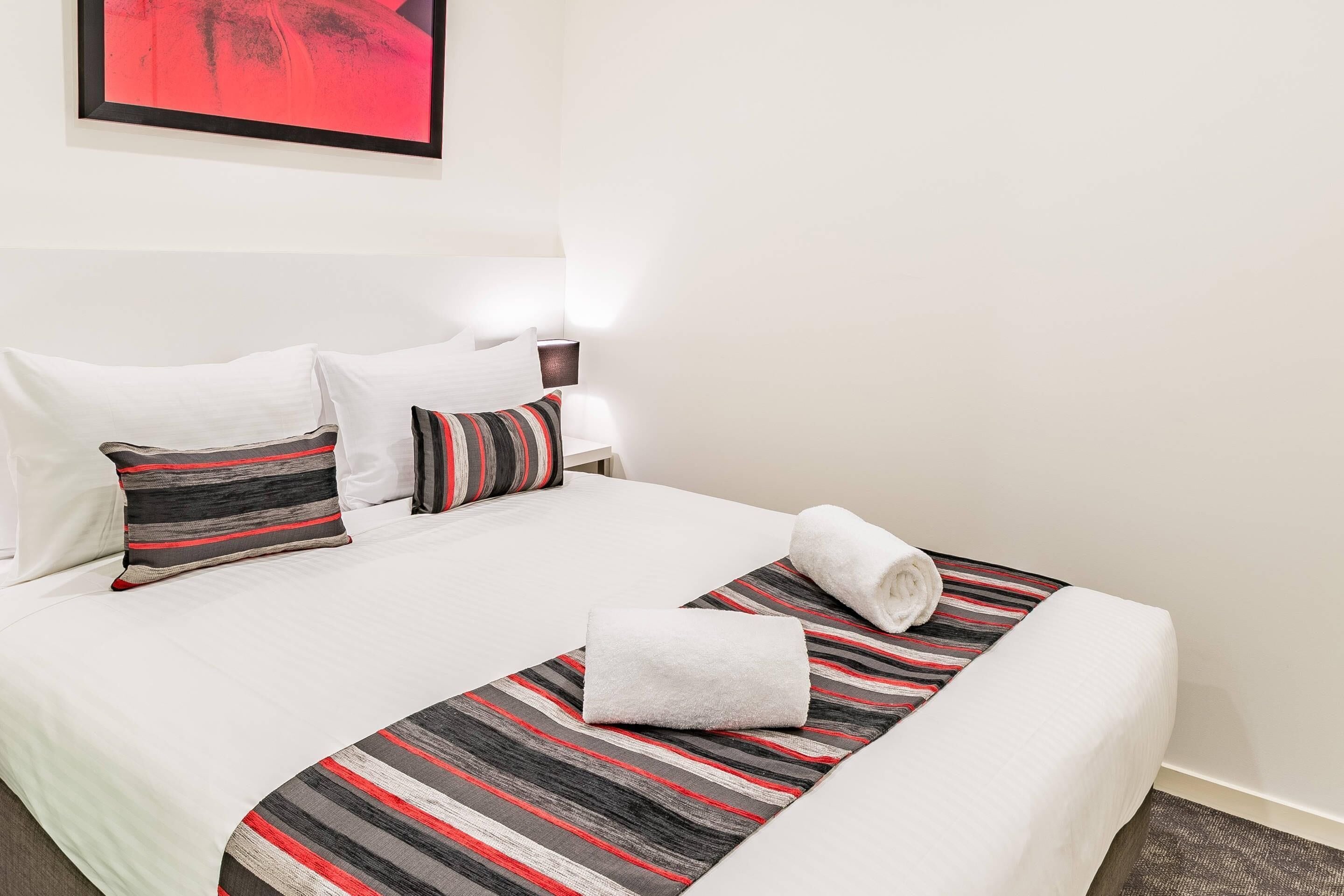 Studio (Apartment) | Tempur-Pedic beds, desk, soundproofing, iron/ironing board