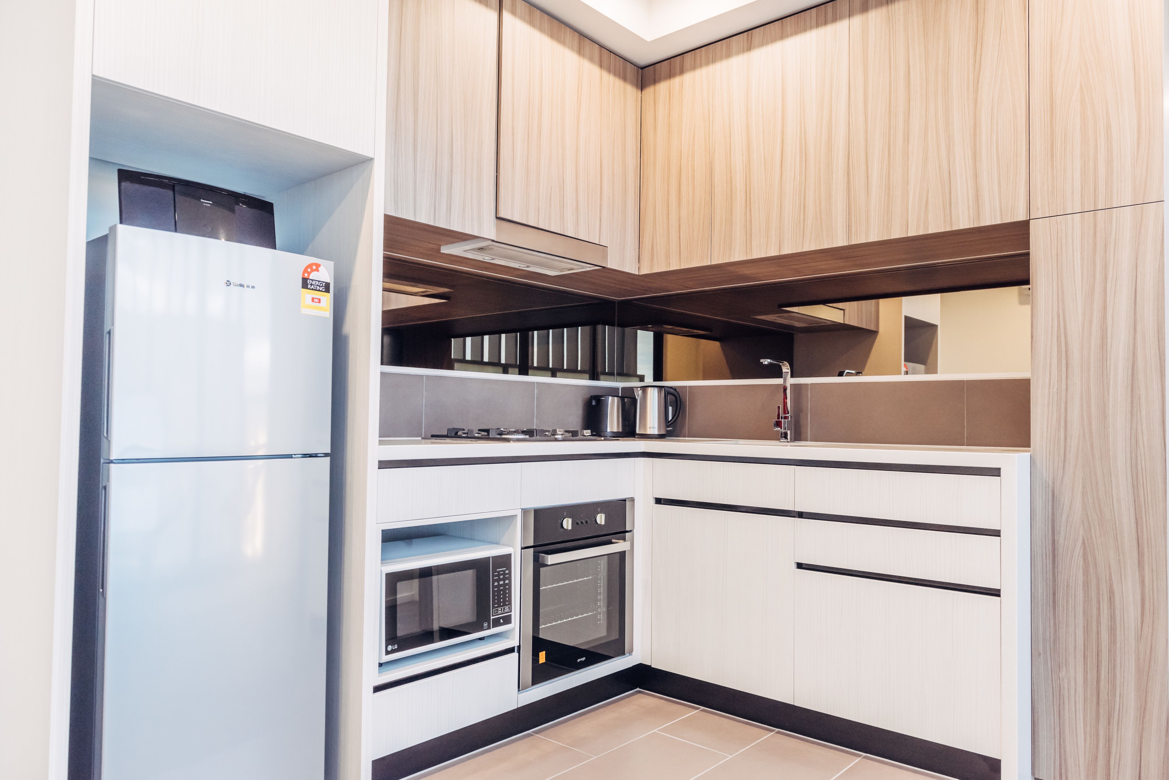 Comfort Apartments Box Hill — image 22