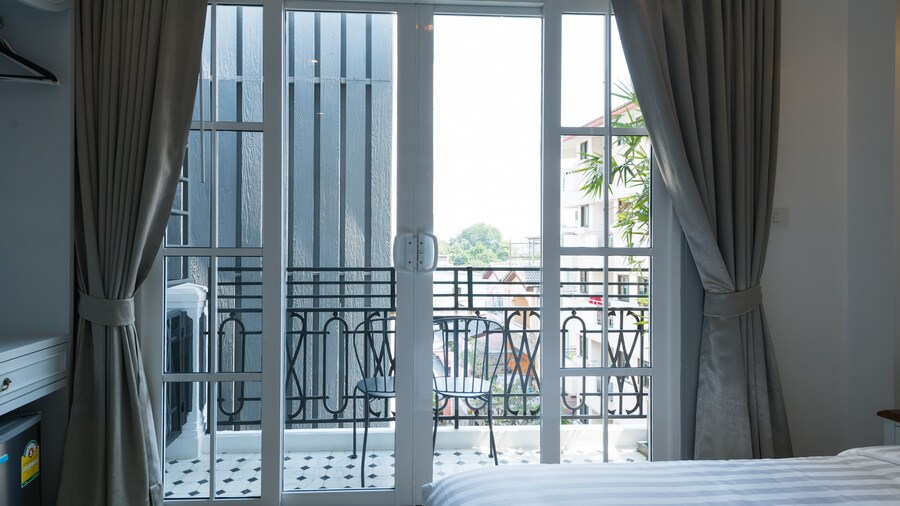 White Ivory Bed & Breakfast