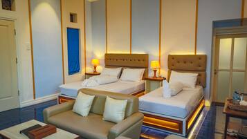 Exclusive Room, Berbilang Katil | Meja, Wi-fi percuma