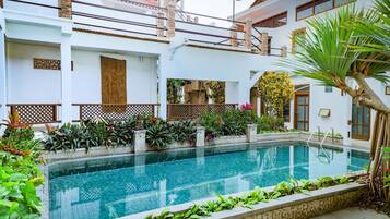 Alberca al aire libre