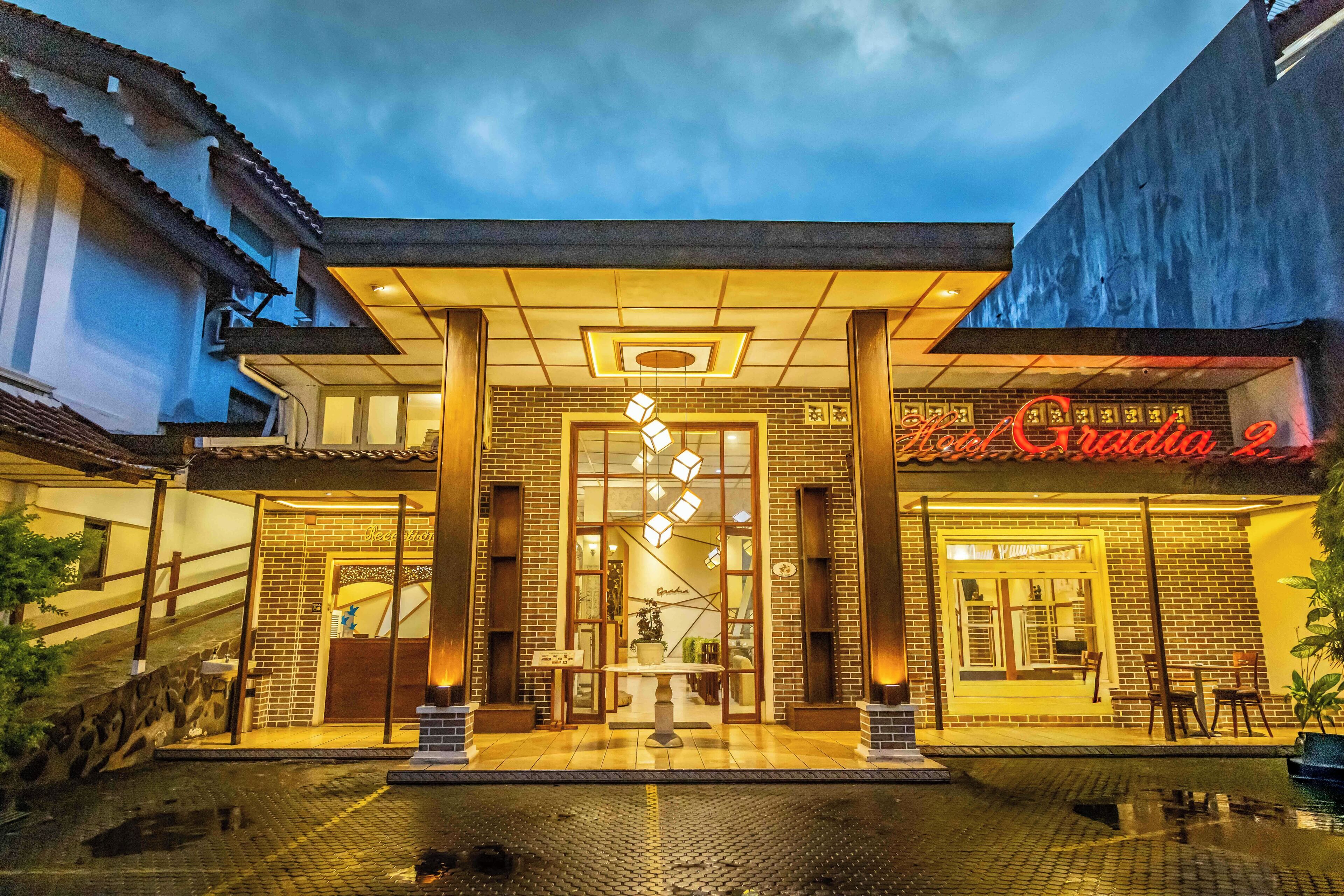 Front of property – evening/night