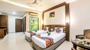 1 bedroom, premium bedding, desk, iron/ironing board
