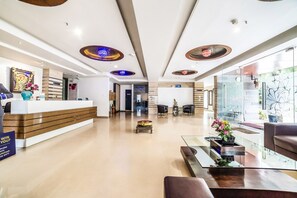 Daily continental breakfast for a fee - FabHotel Tanisha Jubilee Hills (Hyderabad)