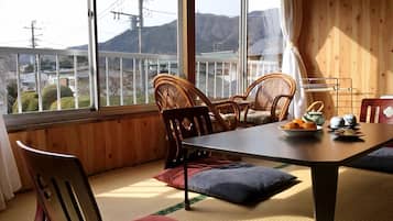 Habitació tradicional (Japanese Style 12 Tatami) | Wifi gratuïta i roba de llit