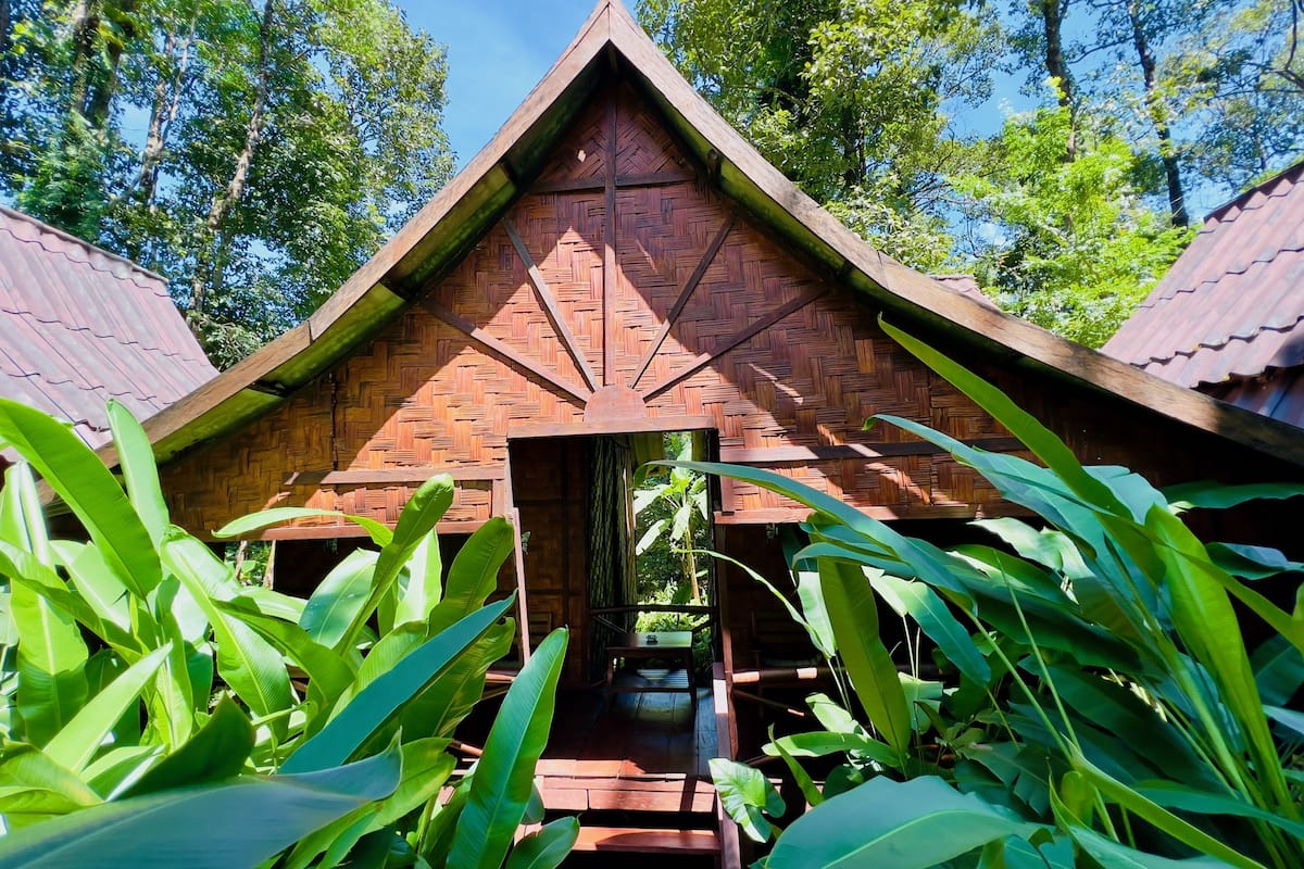1 bedroom, Egyptian cotton sheets, free WiFi, bed sheets