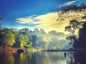 洋房, 河景 (Aircon) | 客房景觀