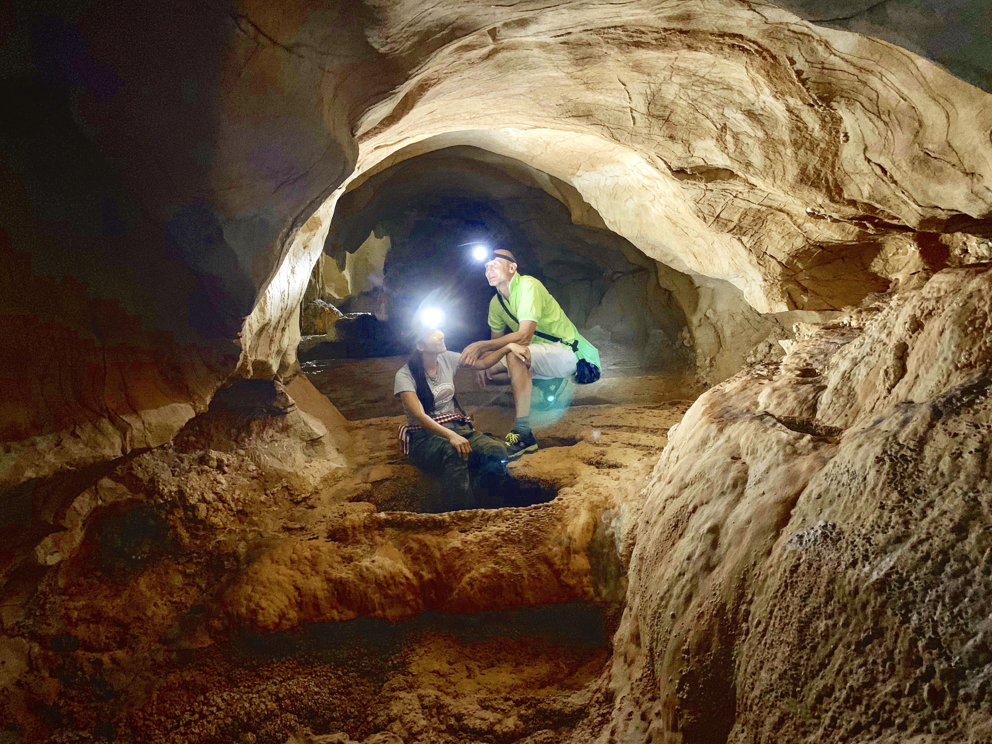 potholing/cave exploring