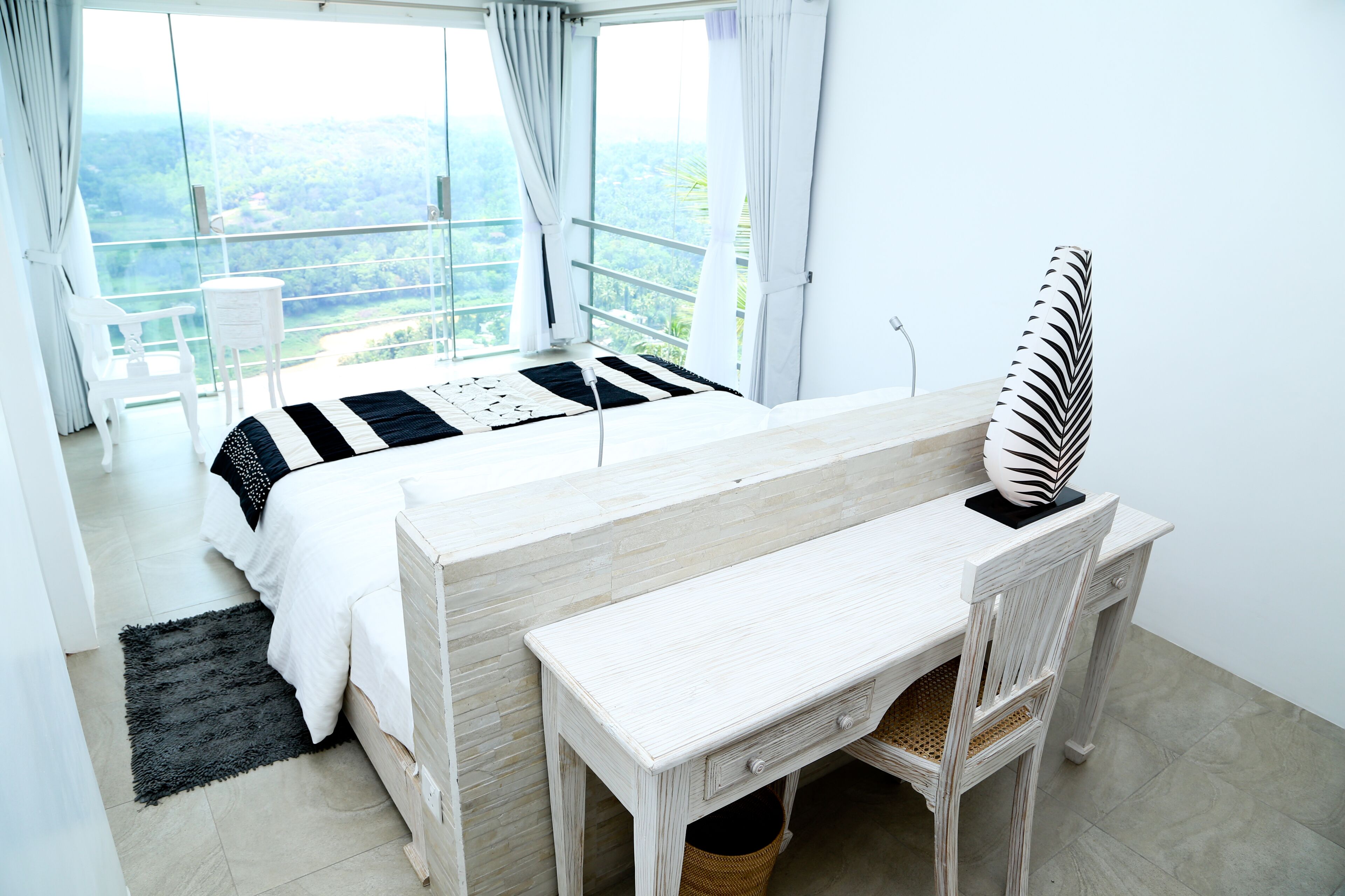 double room | 1 bedroom, premium bedding, minibar, in-room safe