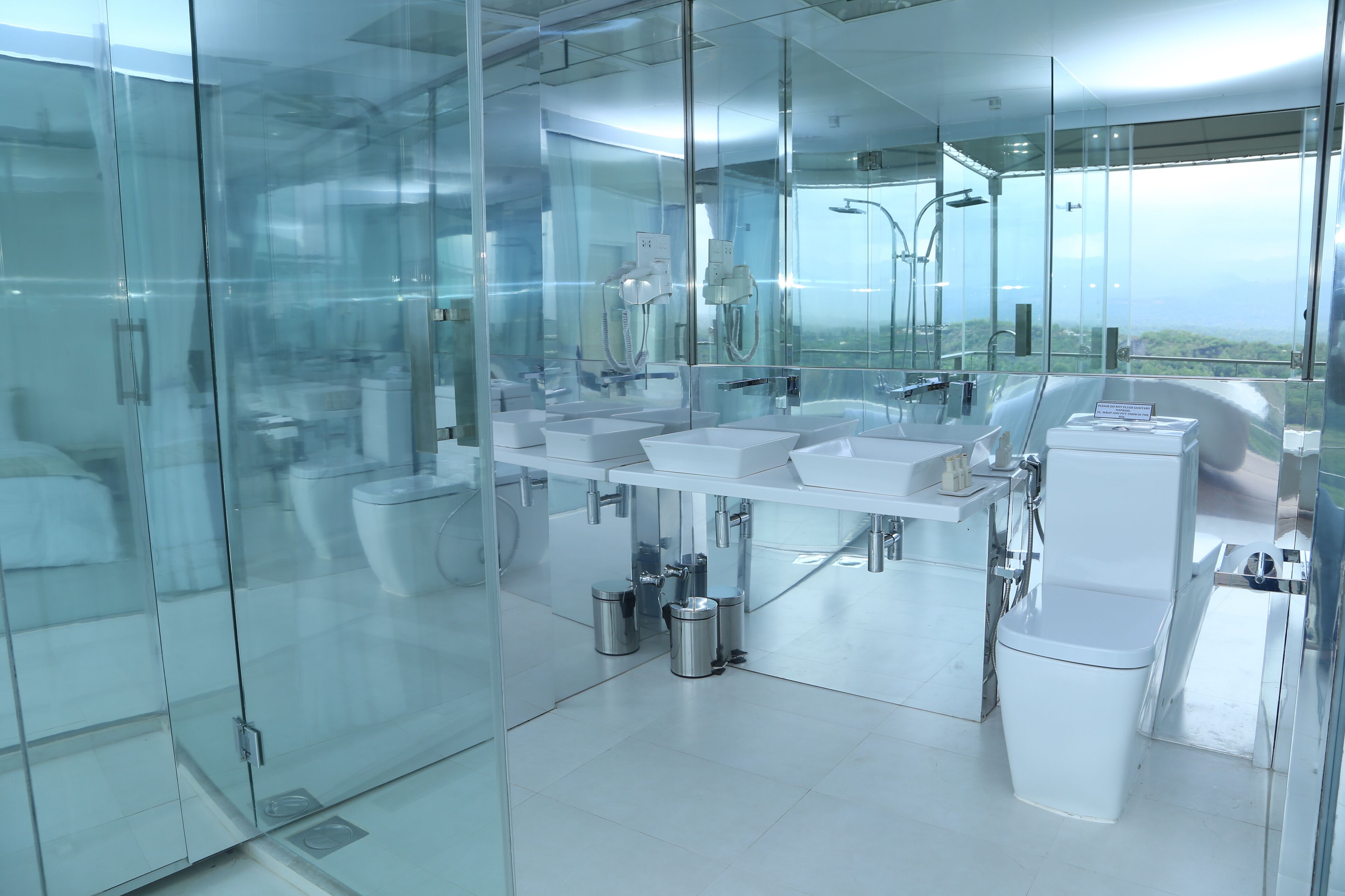 grand deluxe double room with mountain view | bathroom sink