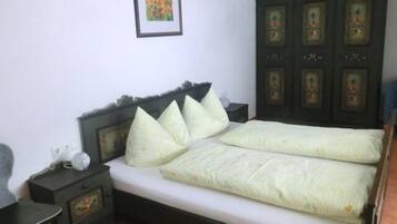 Hochwertige Bettwaren, Babybetten, Zustellbetten, kostenloses WLAN