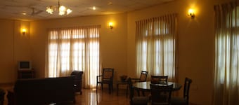 Hotel Red Rose