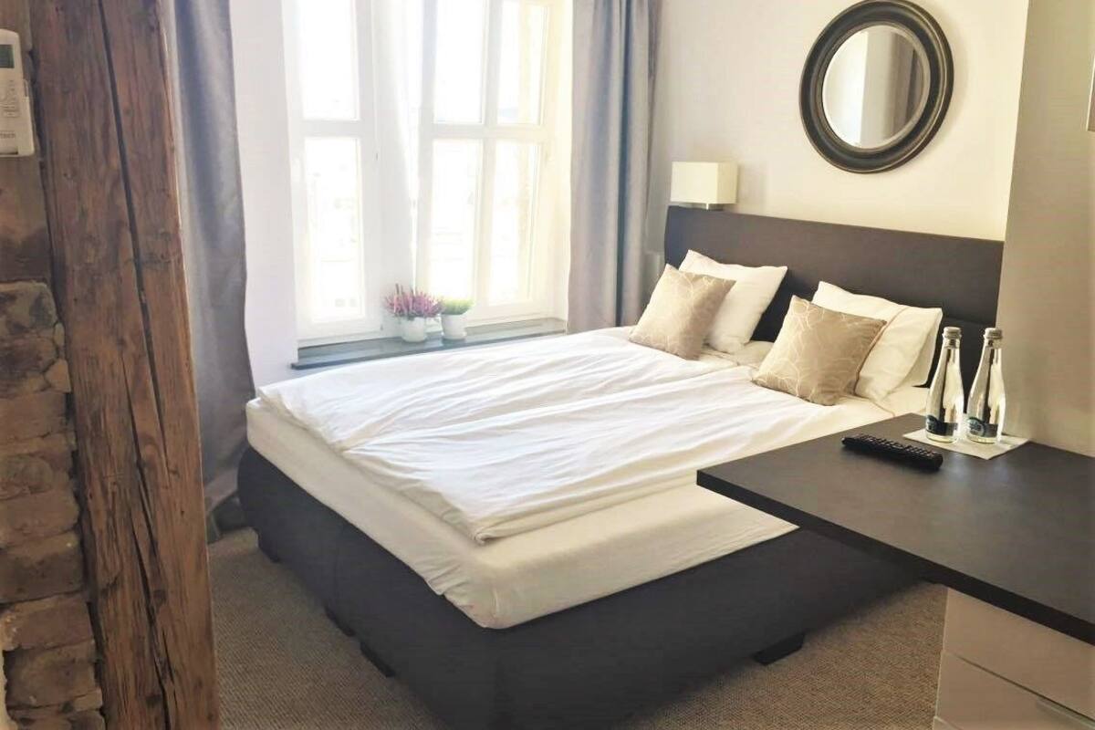 Comfort Double Room Single Use | Iron/ironing board (on request), WiFi (free)