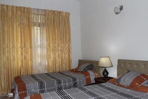 家庭房 | 高档床上用品、免费 WiFi