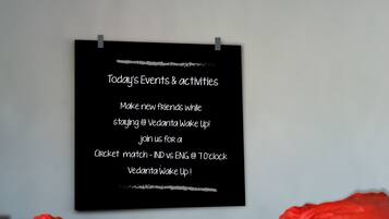 Coin salon dans le hall