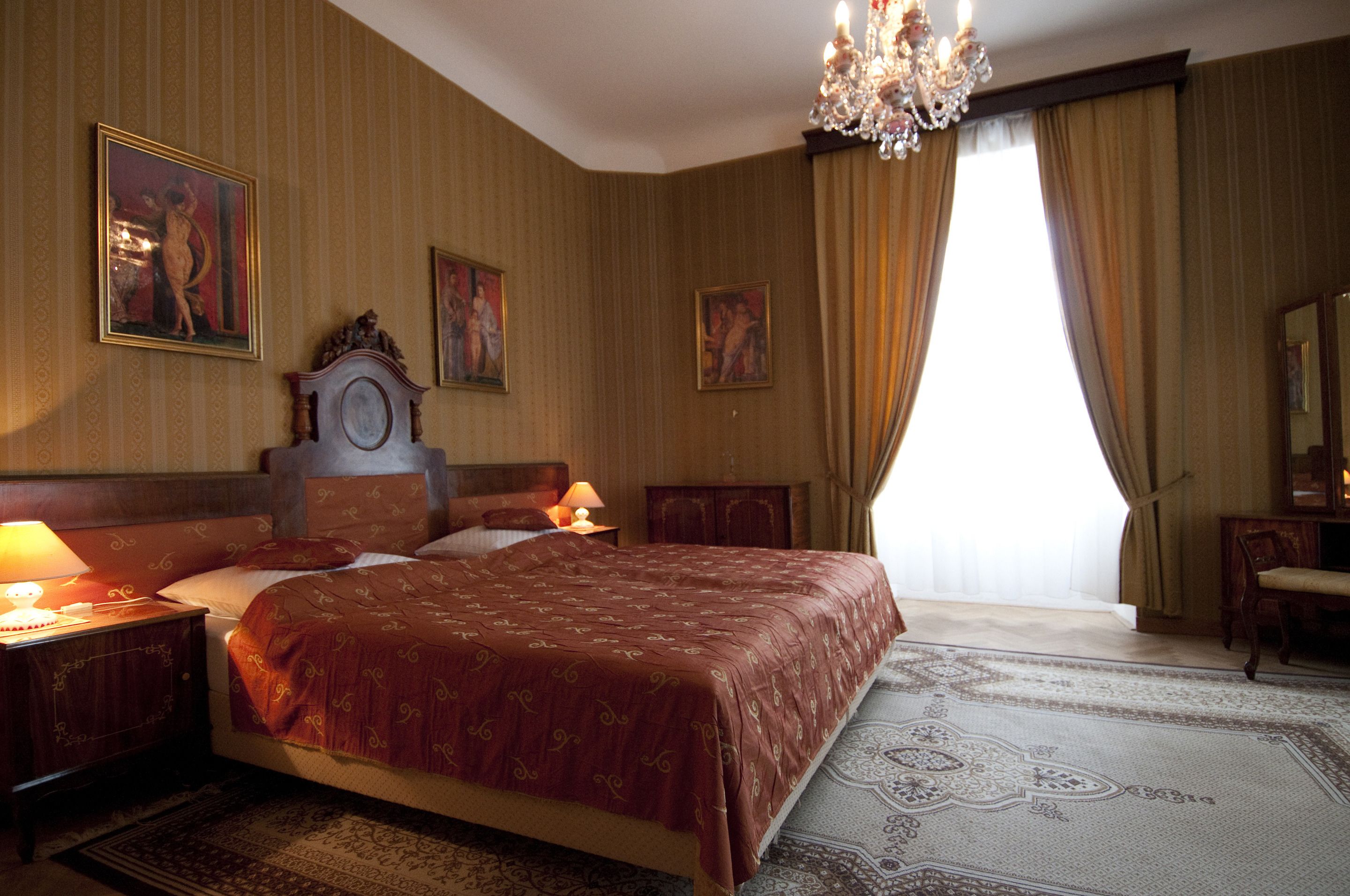 exclusive suite, 2 bedrooms | in-room safe, desk, iron/ironing board, cots/infant beds