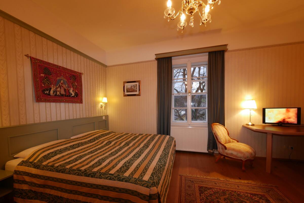 Standard Double Room, 1 Bedroom | In-room safe, desk, iron/ironing board, cots/infant beds