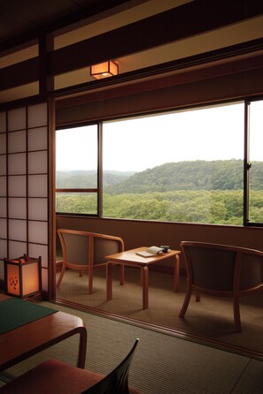 Standard Japanes-style Room | In-room safe - Sansatei (Zao)