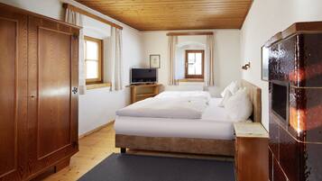 Desk, blackout curtains, free cots/infant beds, free WiFi