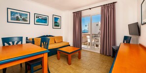 Flat-screen TV - Apartamentos Charly's Can Picafort (Santa Margalida)