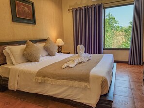 Standard Double room | Individually decorated, free WiFi, bed sheets - Chiang Mai Thai House (Chiang Mai)