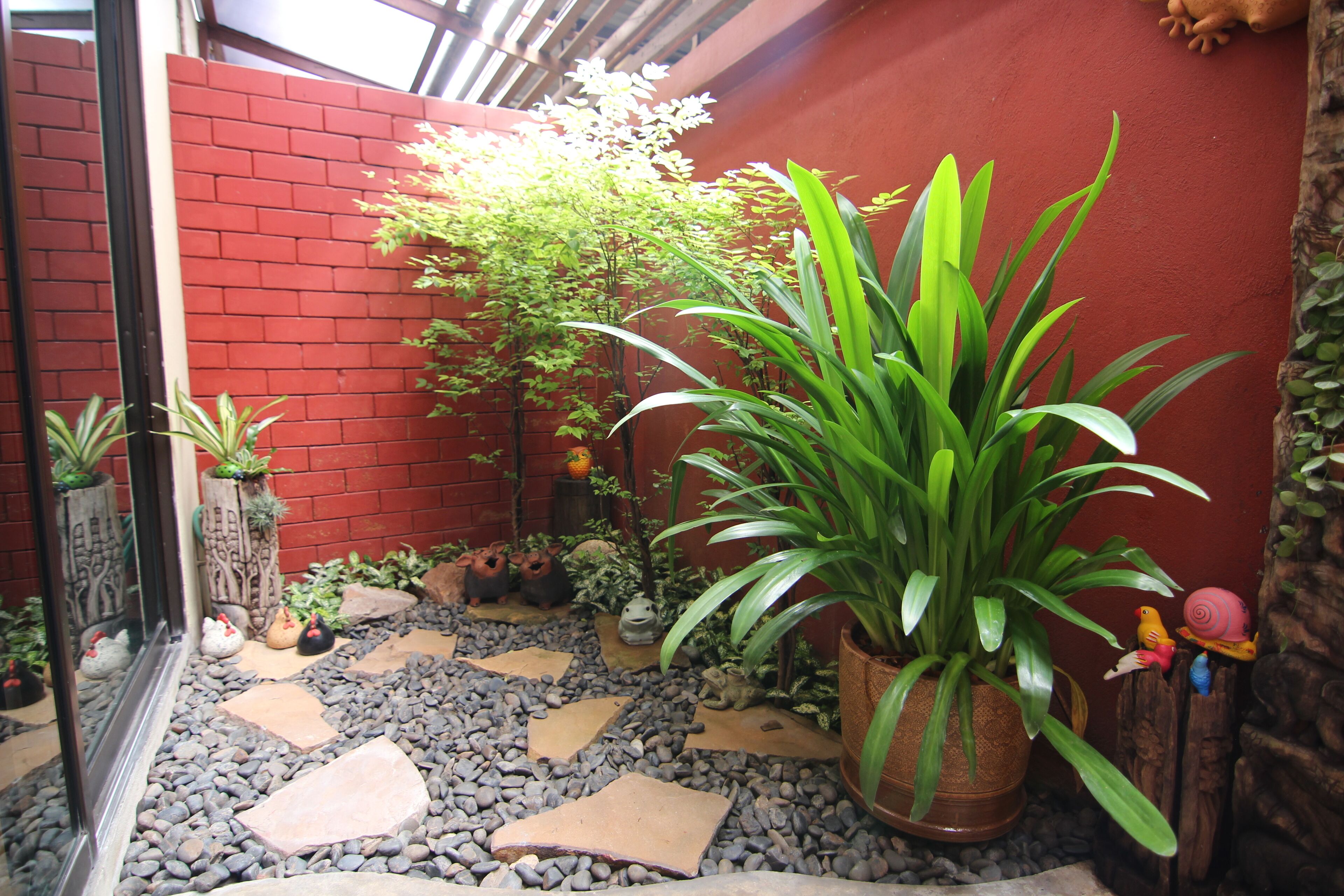 deluxe twin room with garden | 1 bedroom, individually decorated, free wifi, bed sheets