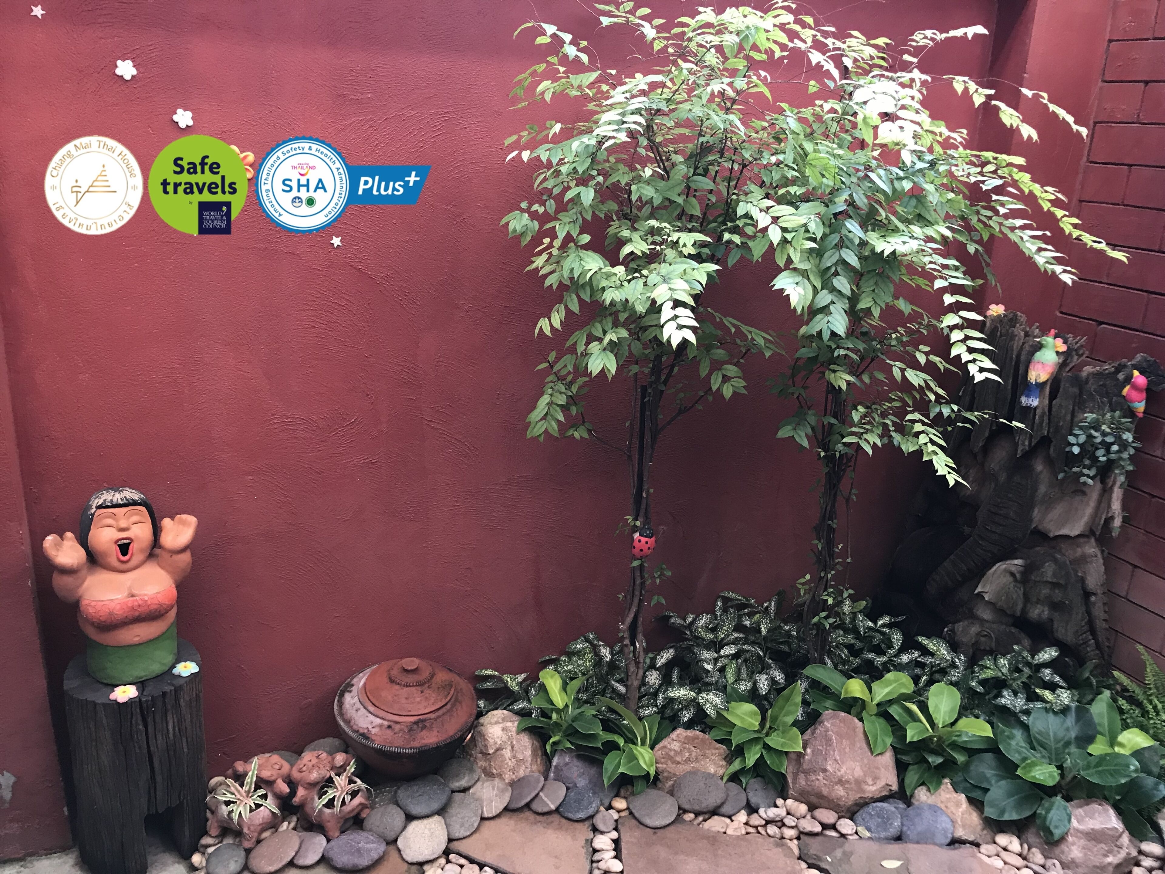 deluxe double room with garden | garden view