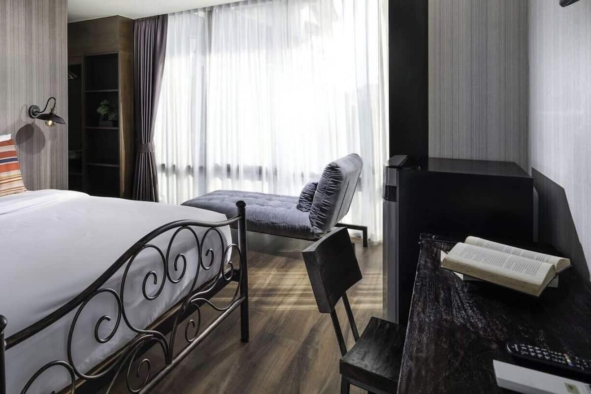 Decoración personalizada, wifi gratis y ropa de cama
