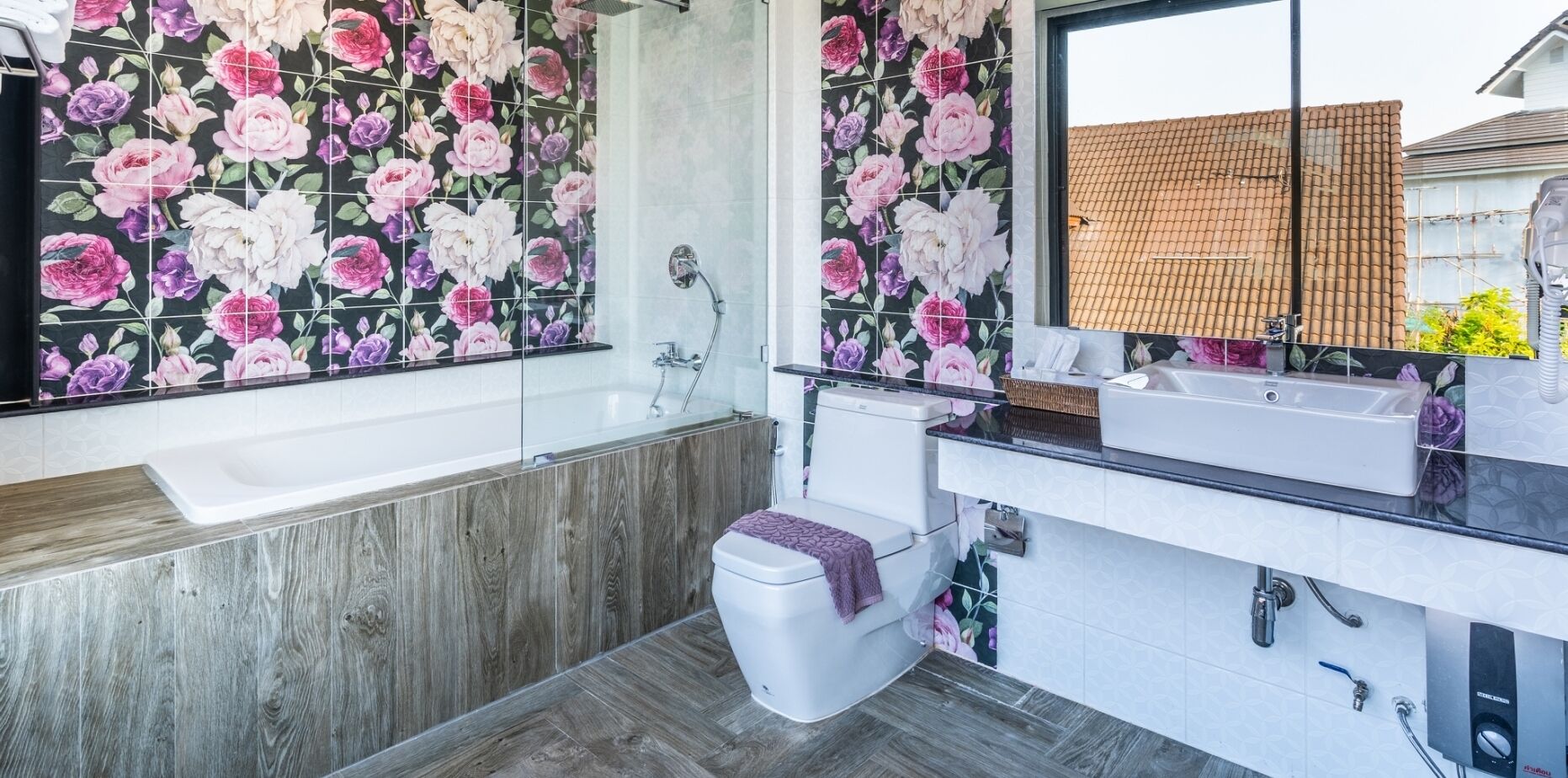 grand deluxe suite double room | bathroom | shower, free toiletries, bidet, towels