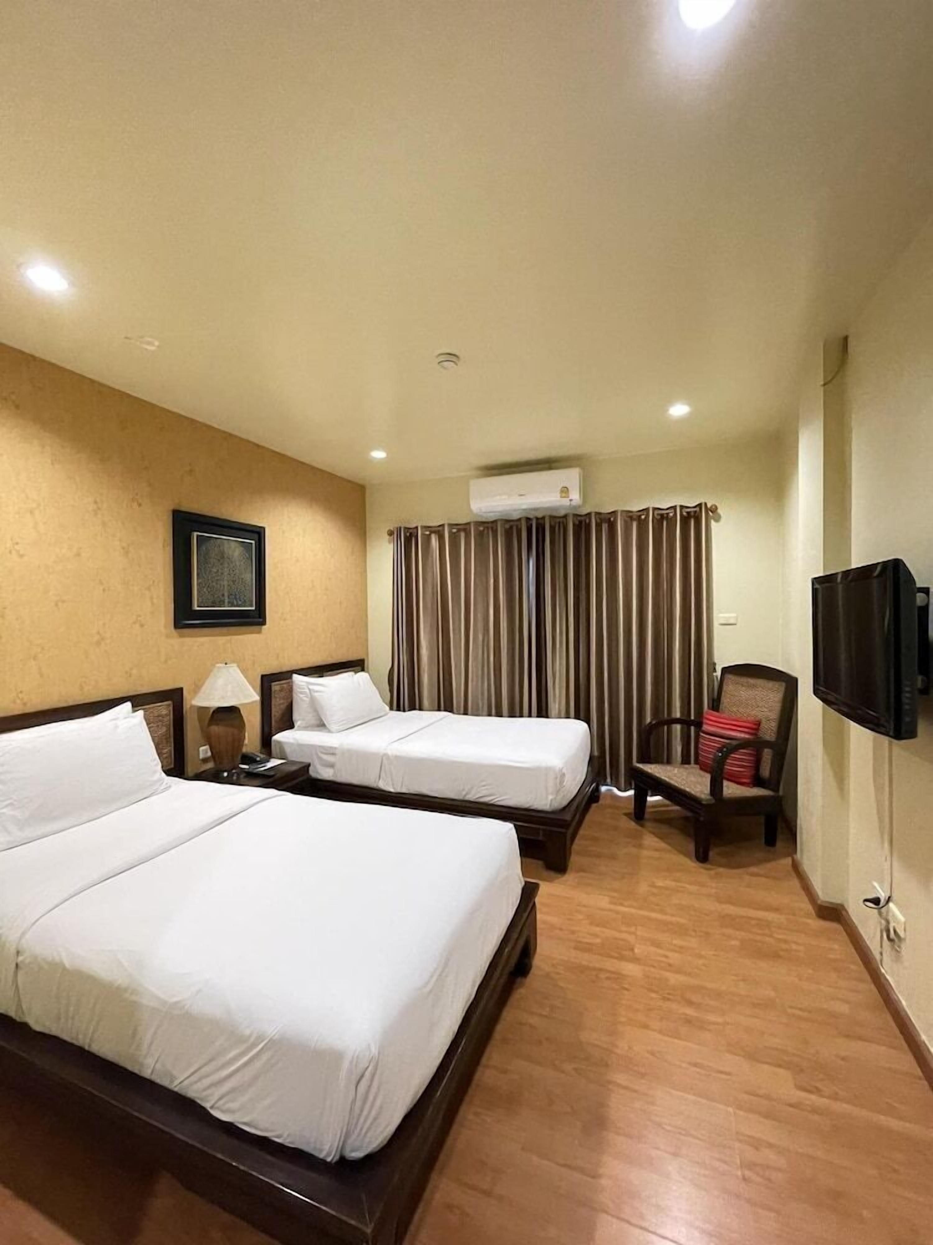 Individually decorated, free WiFi, bed sheets