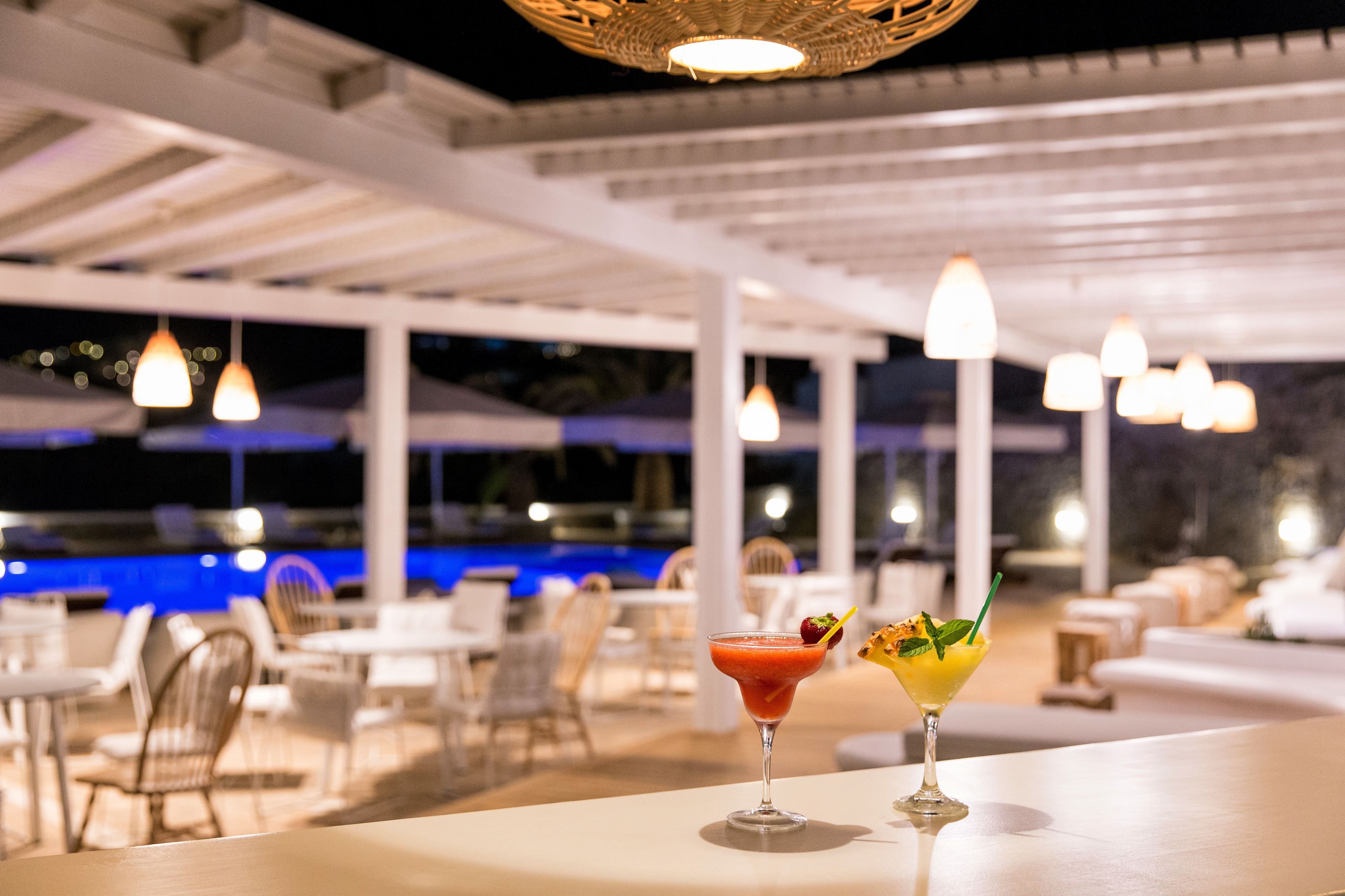 Poolside bar